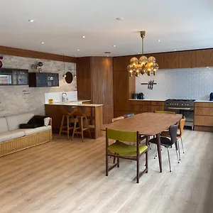 beautifully-renovated-luxus-apartment.skagenhotels.net/