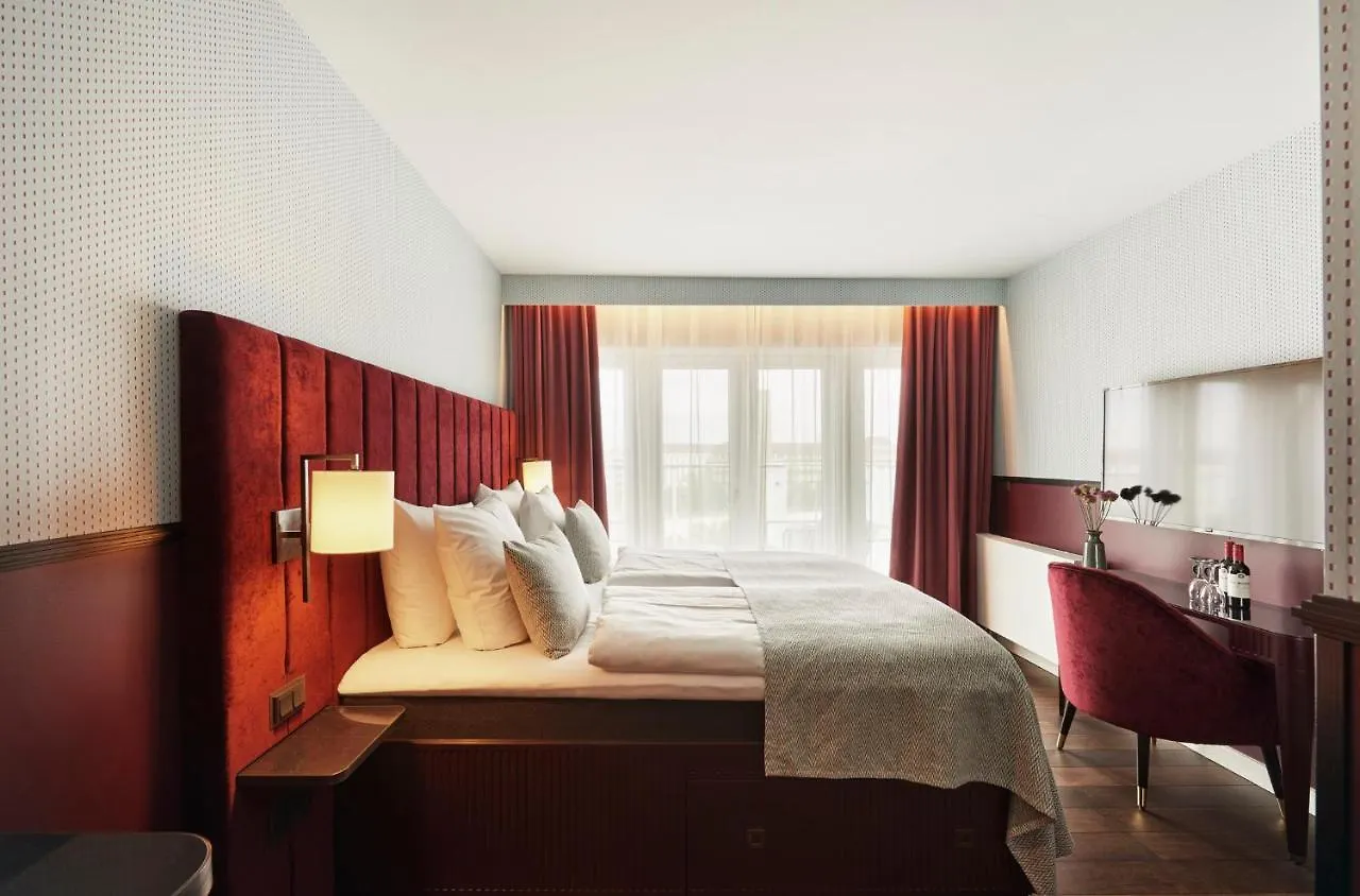 Wide Hotel Copenhagen 4*,
